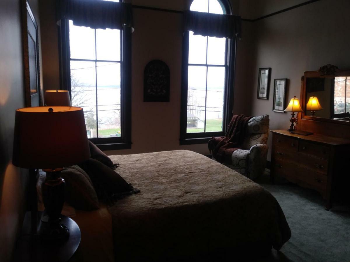 The Inn In Westport Exterior photo